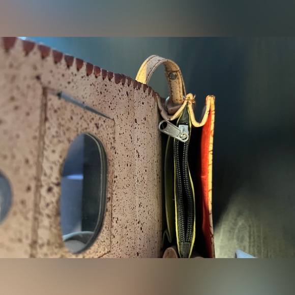 Crossbody Purse from India - 5 for $25 for items marked with ⭐️ - Picture 2 of 4